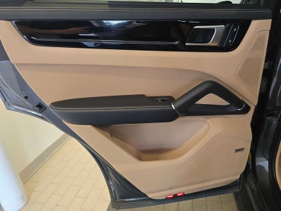 2023 Porsche Cayenne Cayenne Coupe