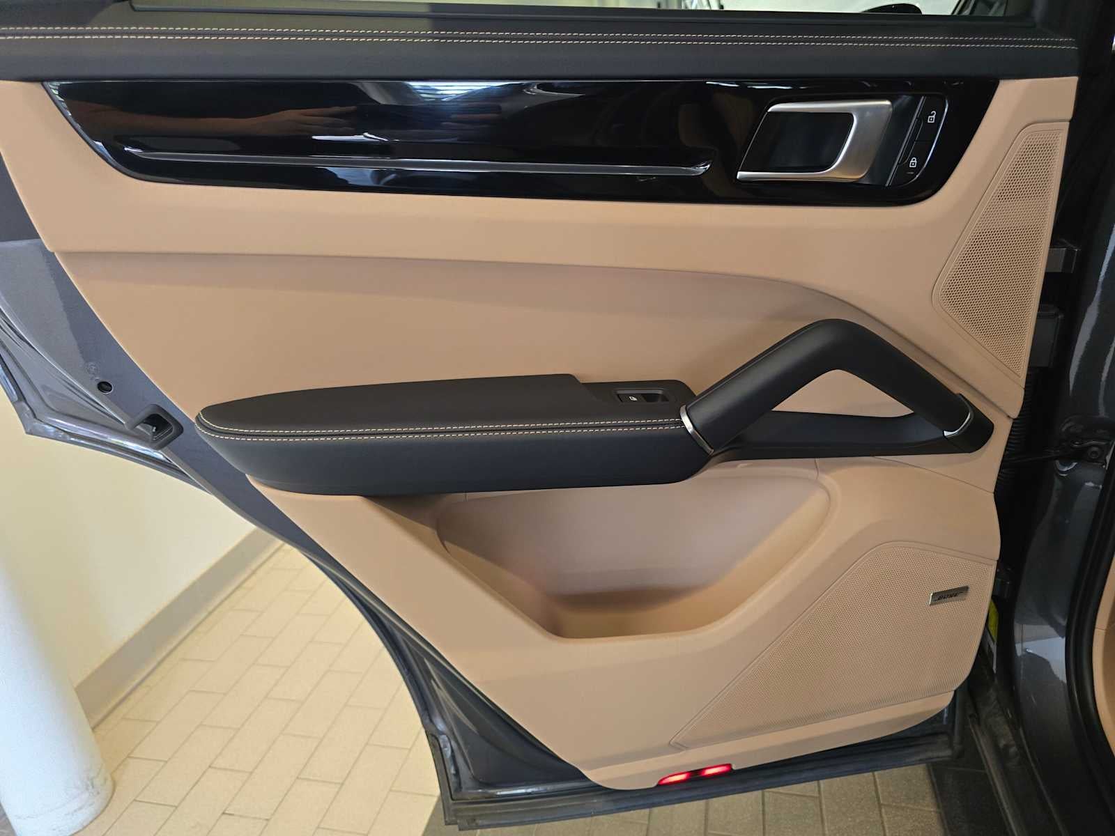 2023 Porsche Cayenne Cayenne Coupe