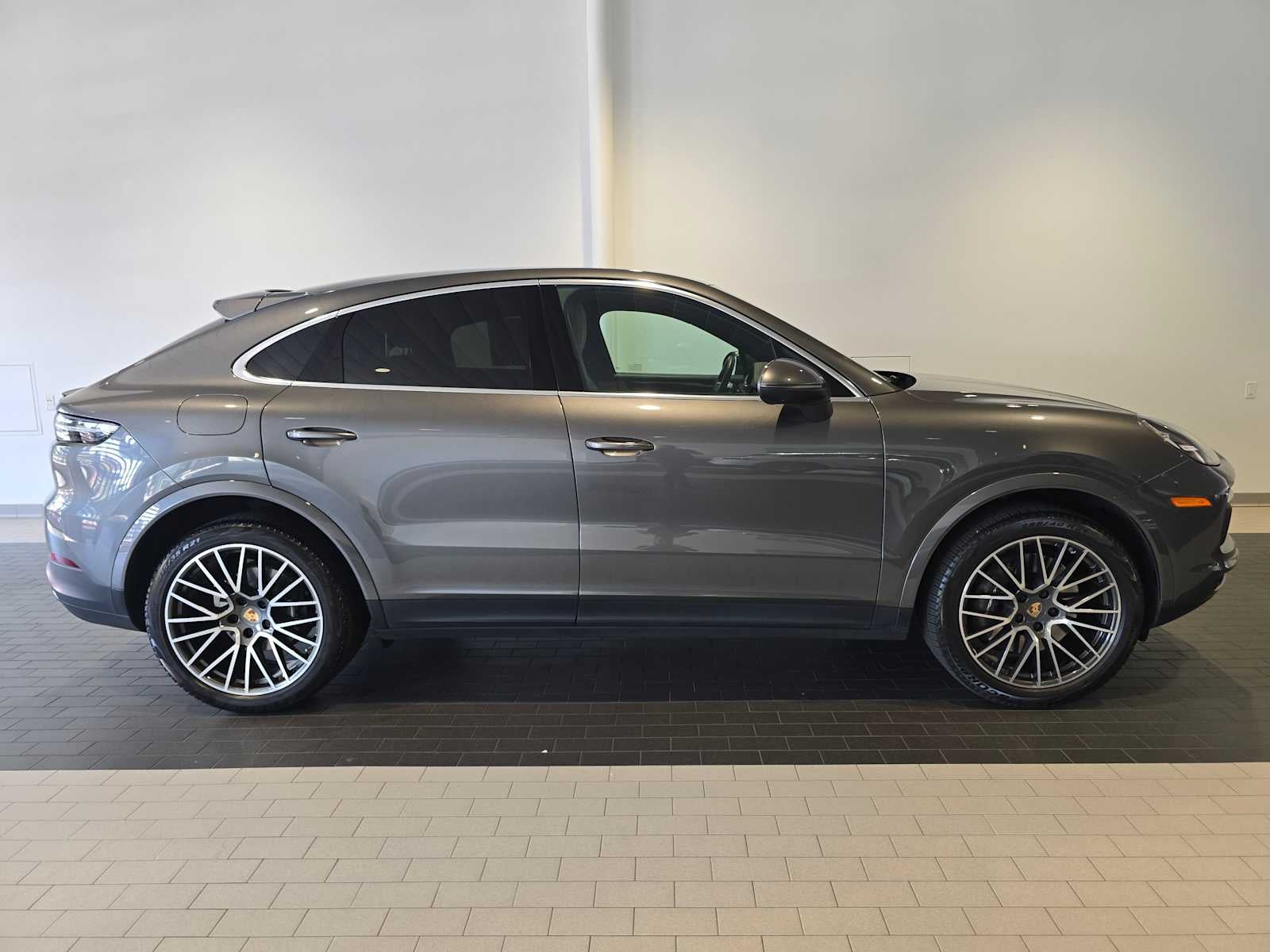 2023 Porsche Cayenne Cayenne Coupe