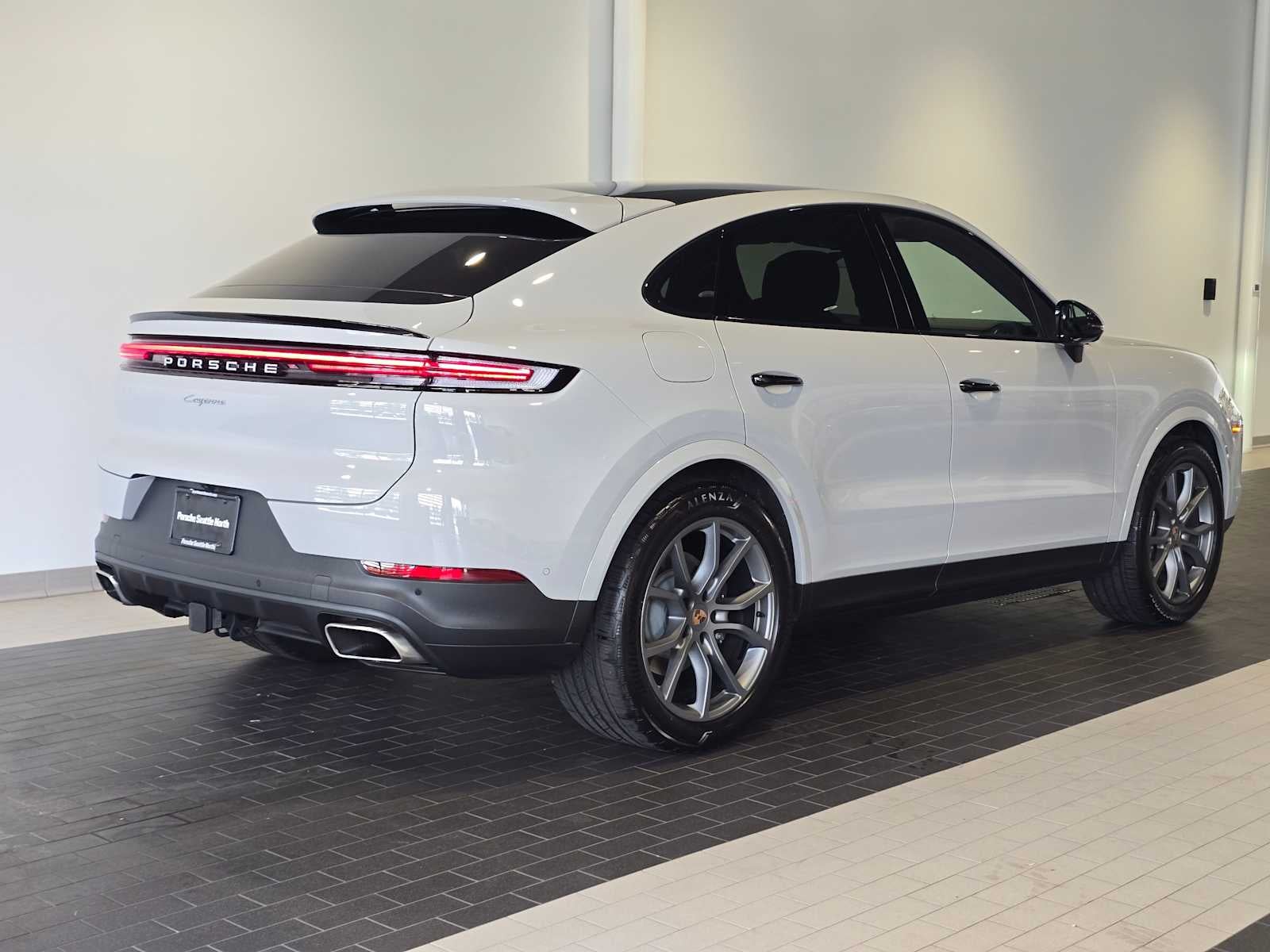 2025 Porsche Cayenne Cayenne Coupe