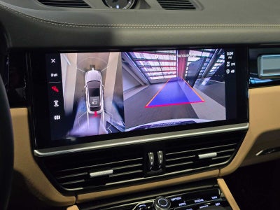 2023 Porsche Cayenne Platinum Edition Hybrid