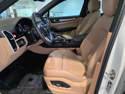 2023 Porsche Cayenne Platinum Edition Hybrid