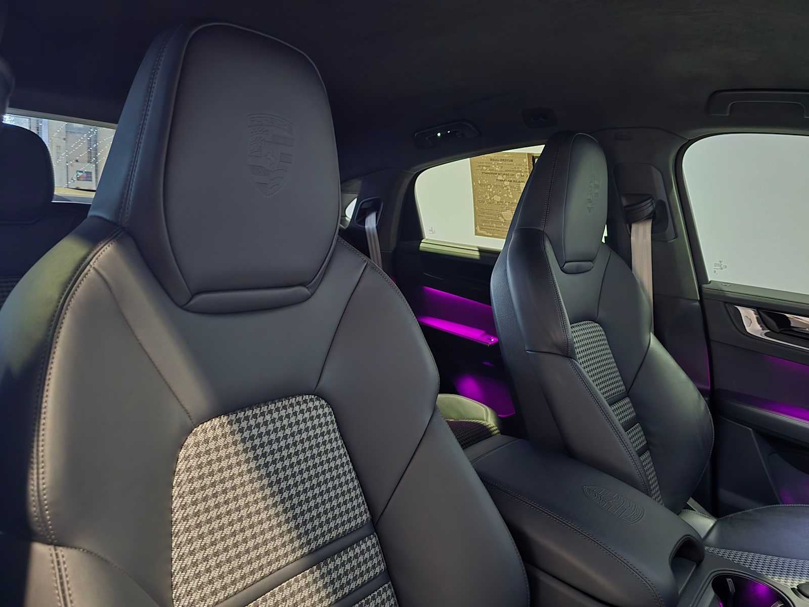 2025 Porsche Cayenne GTS