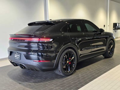 2025 Porsche Cayenne GTS