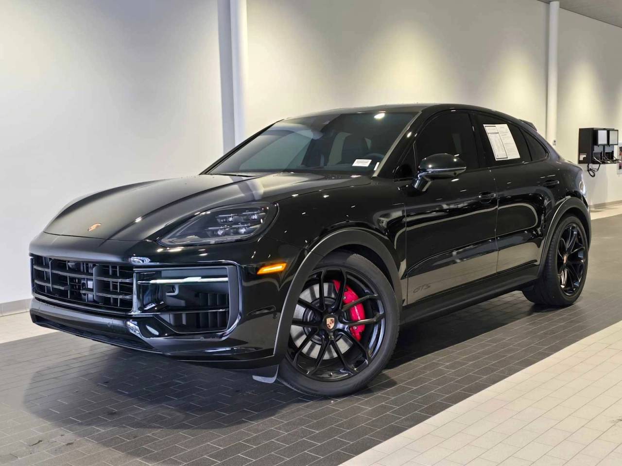 2025 Porsche Cayenne GTS