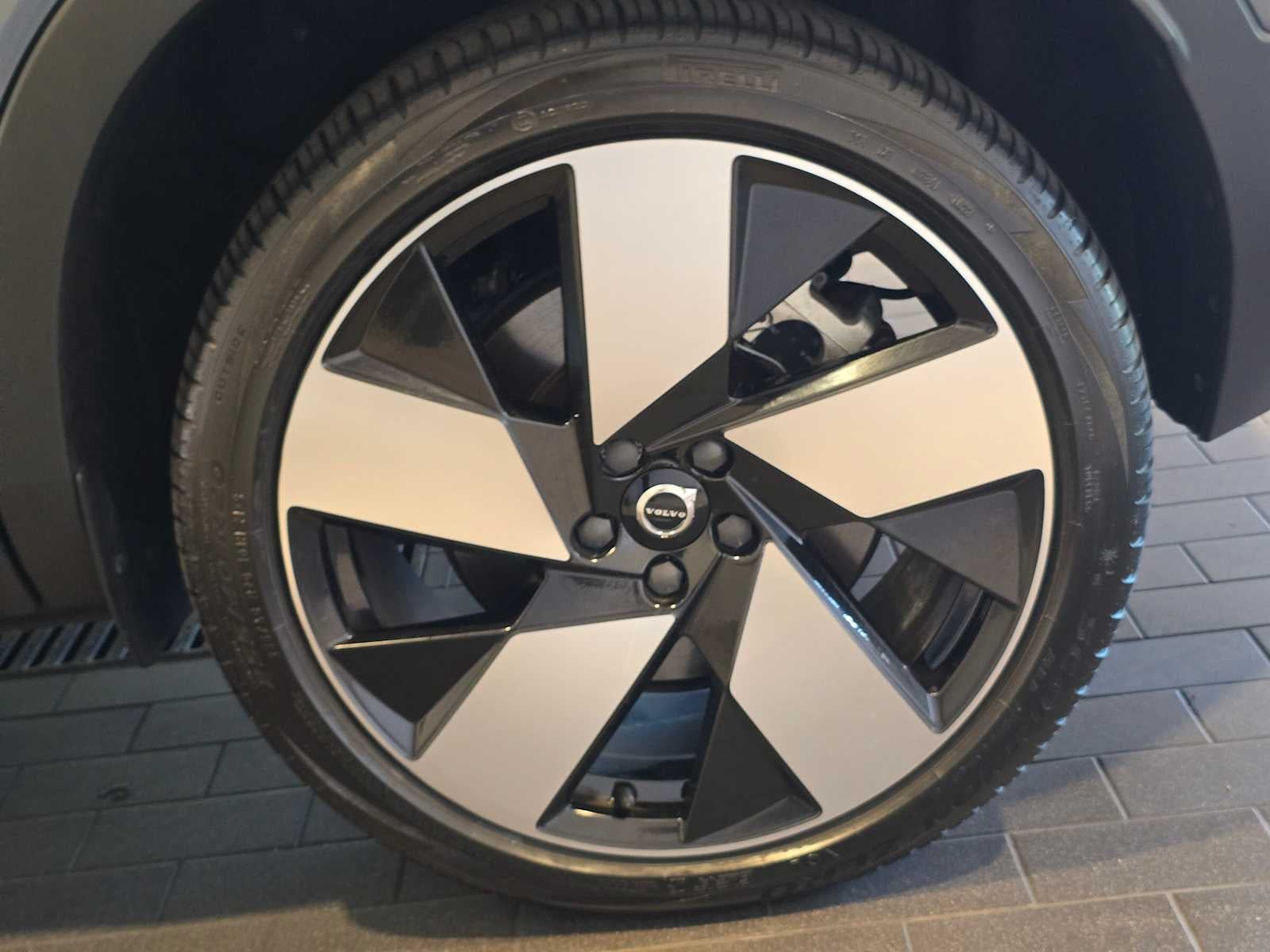 2023 Volvo XC40 Recharge Pure Electric Ultimate