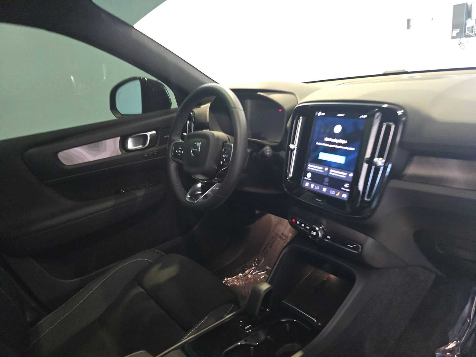 2023 Volvo XC40 Recharge Pure Electric Ultimate