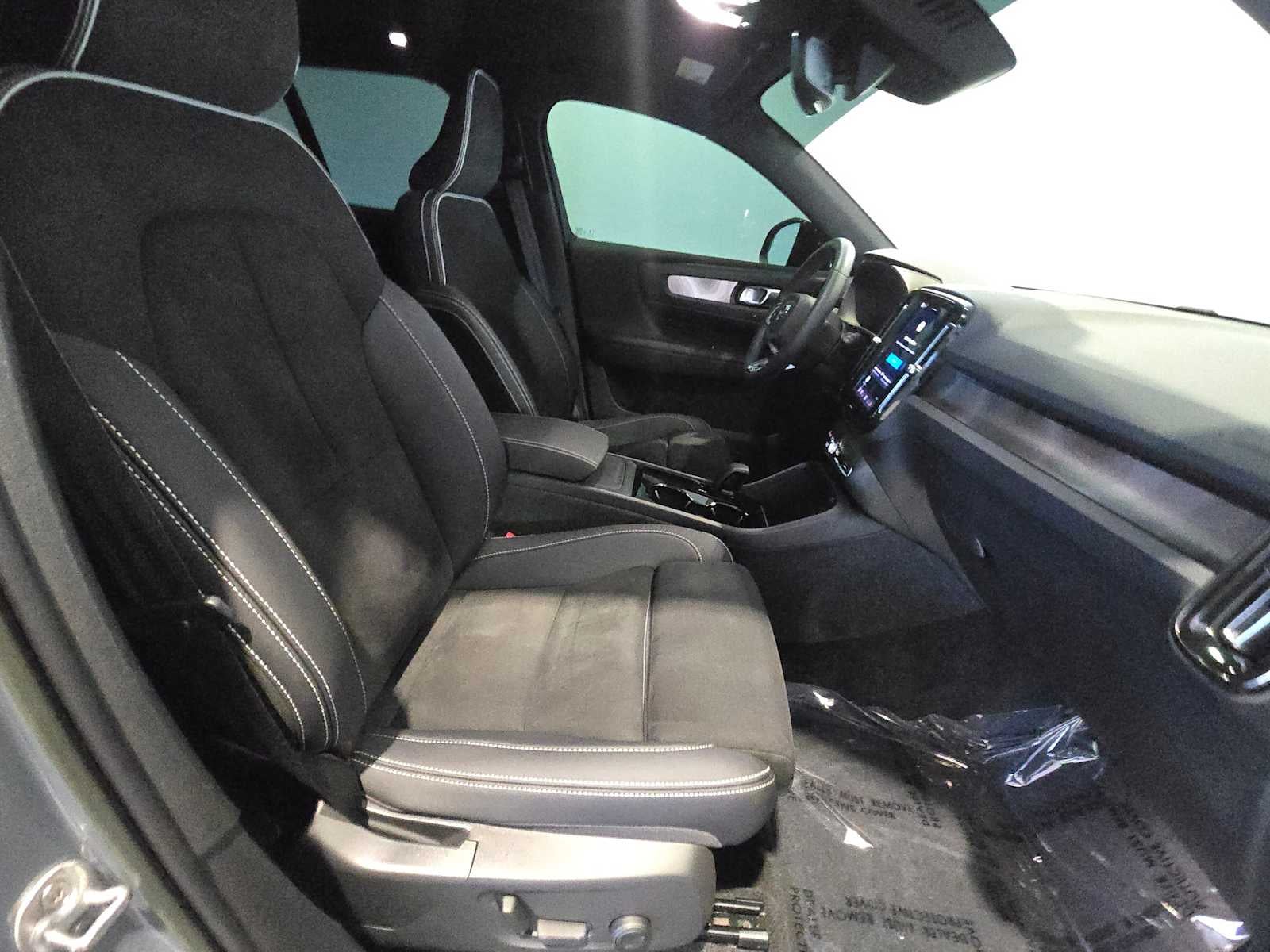 2023 Volvo XC40 Recharge Pure Electric Ultimate