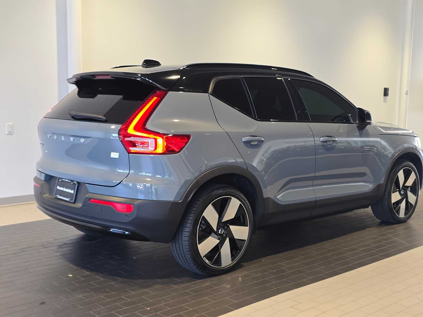 2023 Volvo XC40 Recharge Pure Electric Ultimate