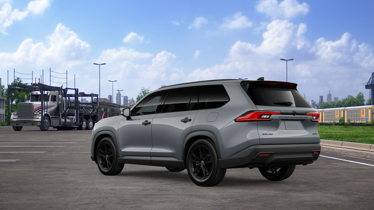 2026 Toyota Grand Highlander Hybrid Nightshade