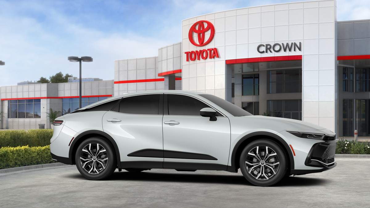 2026 Toyota Toyota Crown XLE
