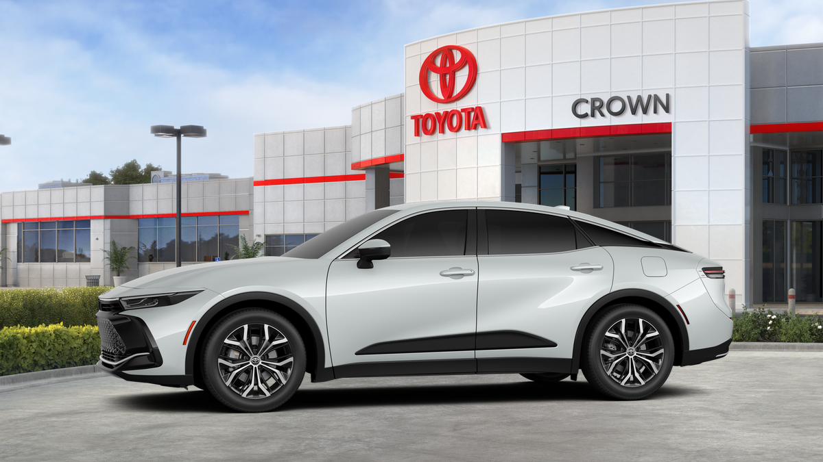 2026 Toyota Toyota Crown XLE