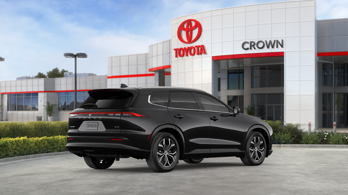 2026 Toyota Crown Signia XLE