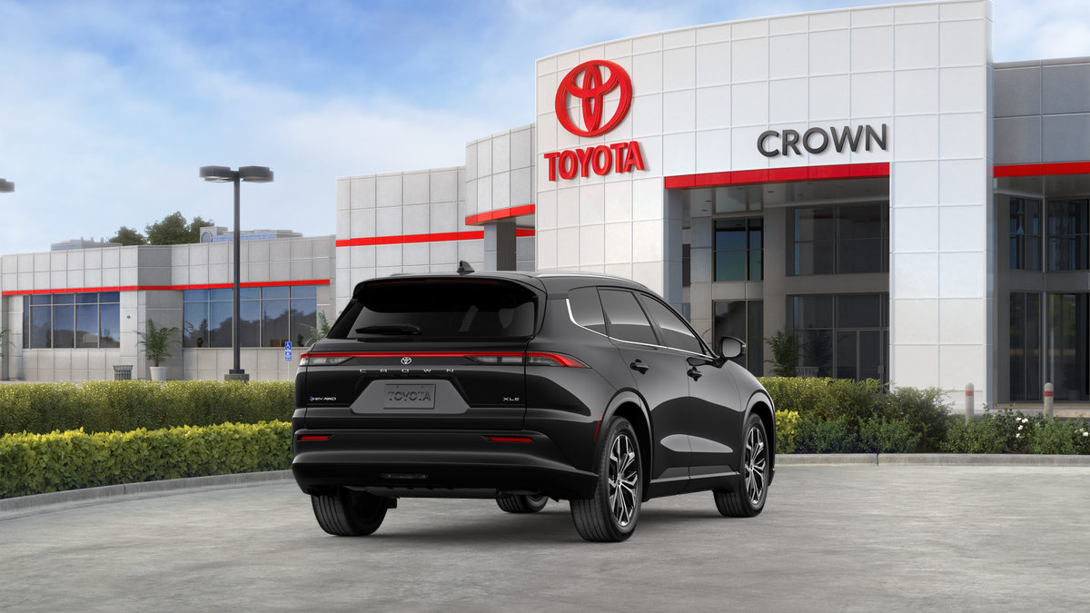 2026 Toyota Crown Signia XLE