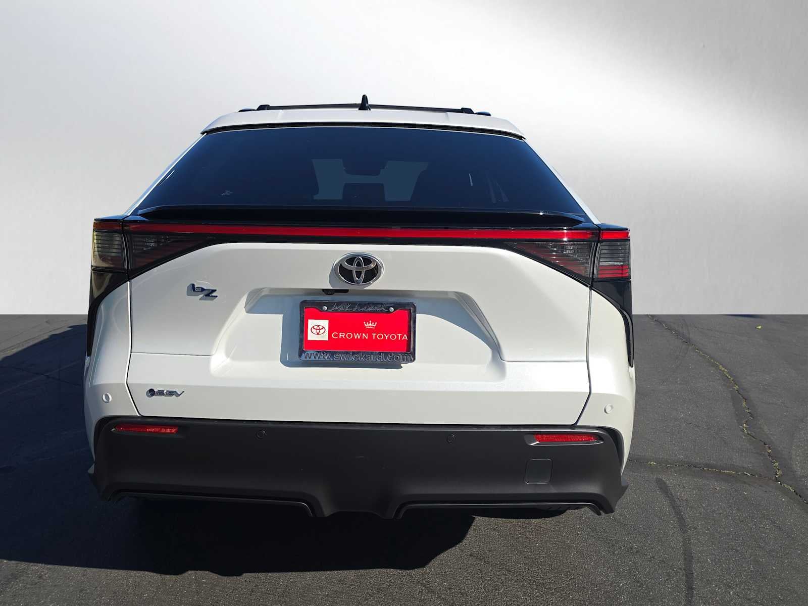 2026 Toyota bZ XLE Plus