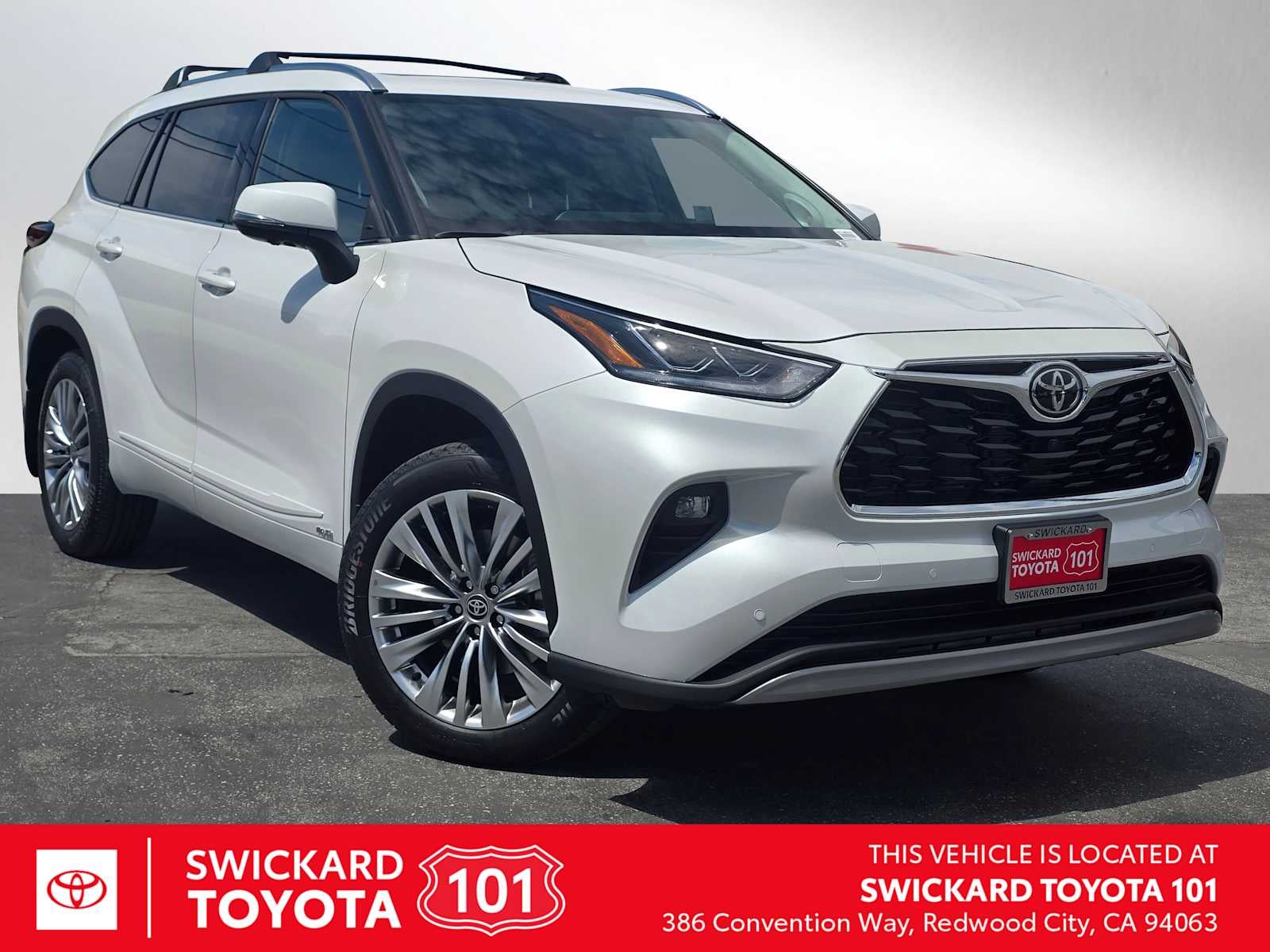 2026 Toyota Highlander Hybrid Platinum