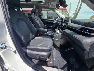 2026 Toyota Highlander Hybrid Platinum