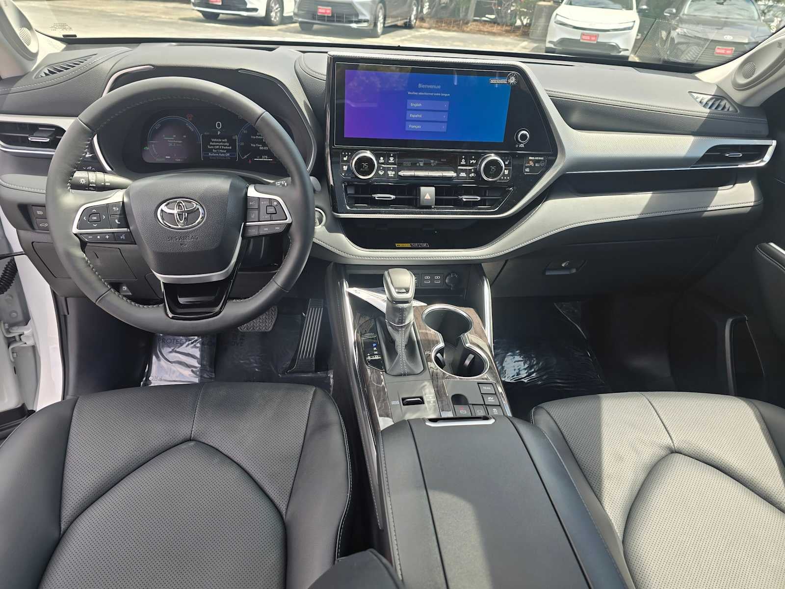 2026 Toyota Highlander Hybrid Platinum
