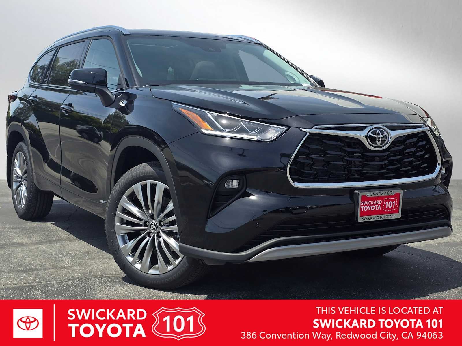 2026 Toyota Highlander Hybrid Platinum