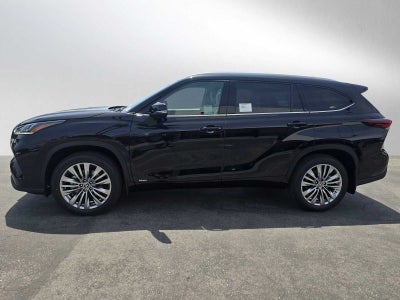 2026 Toyota Highlander Hybrid Platinum