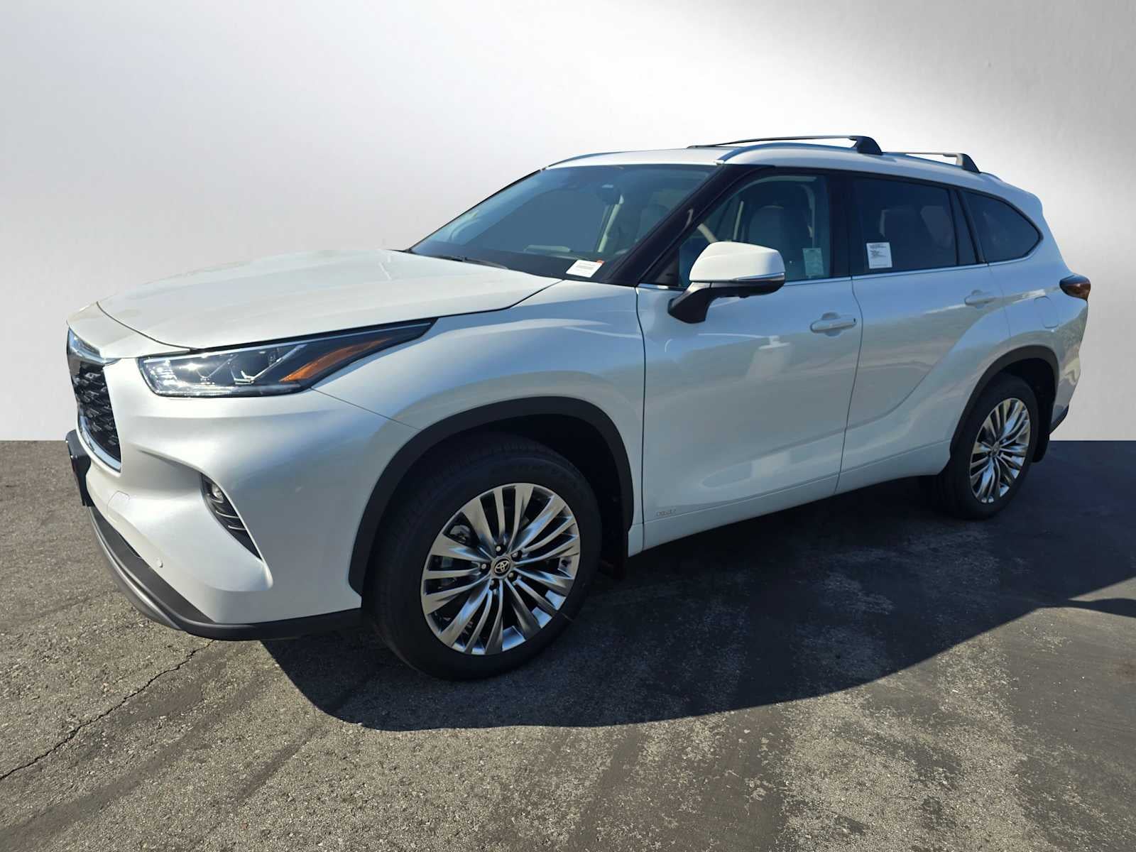 2026 Toyota Highlander Hybrid Platinum