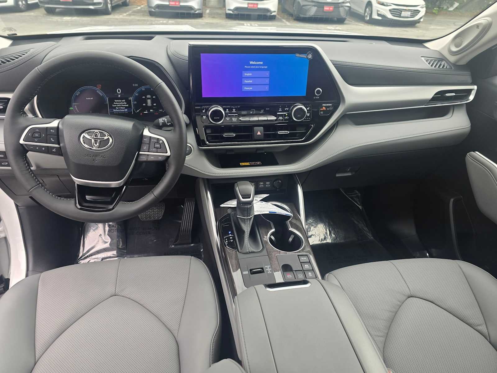 2026 Toyota Highlander Hybrid Platinum