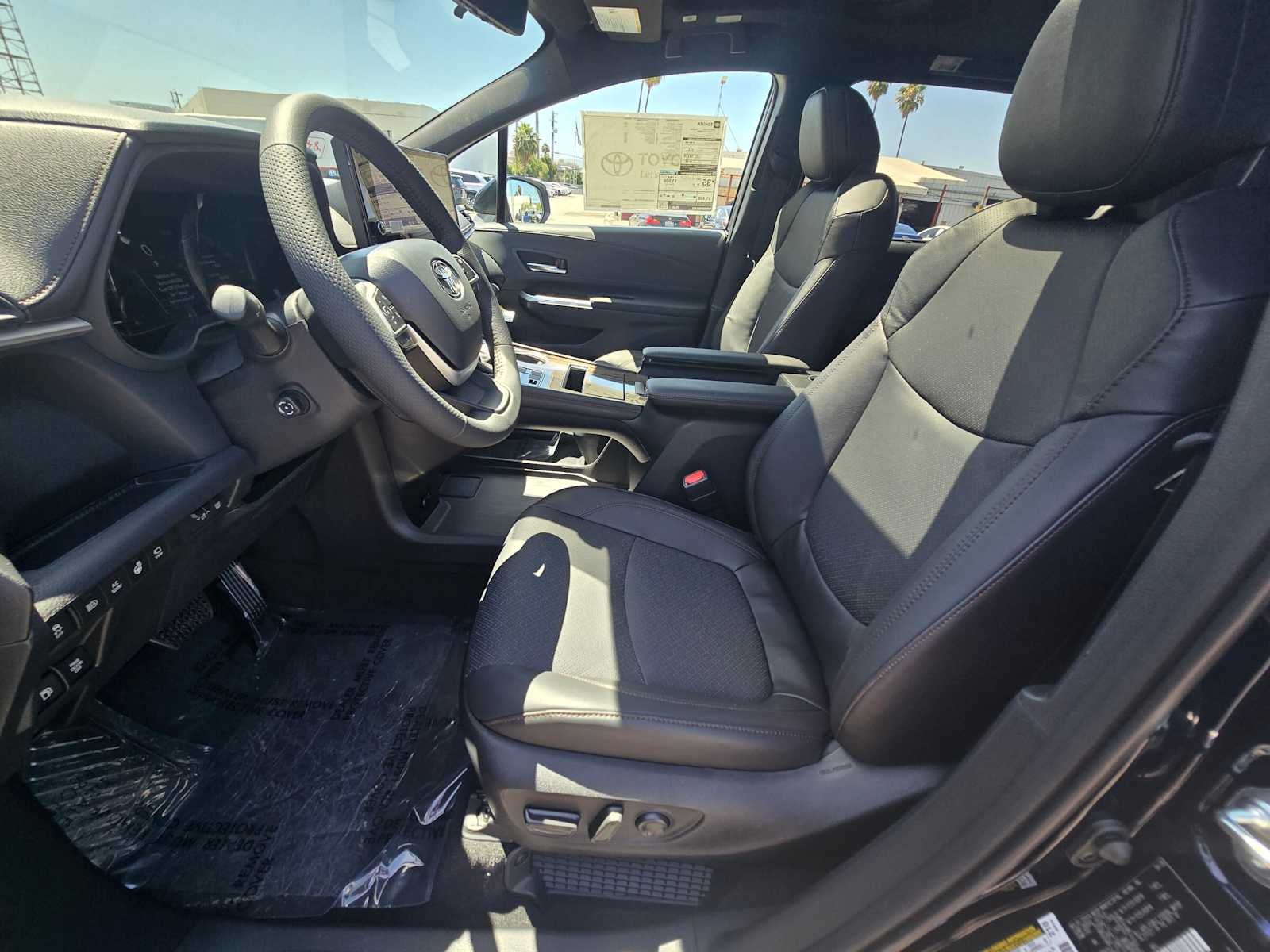 2026 Toyota Sienna Platinum