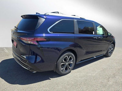 2026 Toyota Sienna Platinum