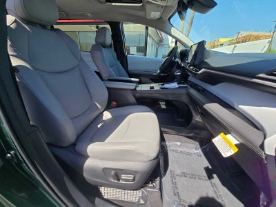 2026 Toyota Sienna XLE