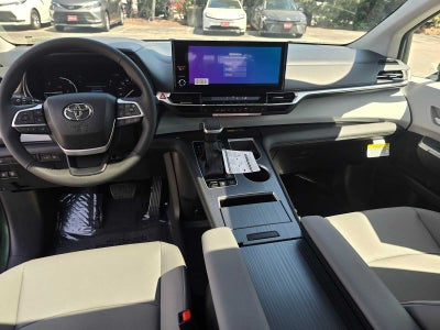 2026 Toyota Sienna XLE