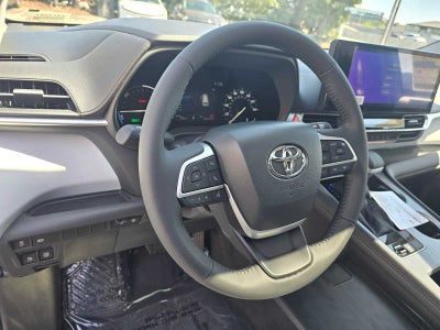 2026 Toyota Sienna XLE