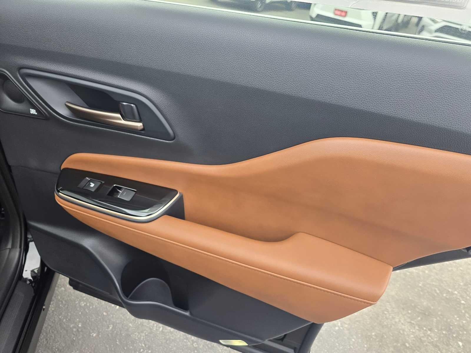 2025 Toyota Toyota Crown Signia Limited