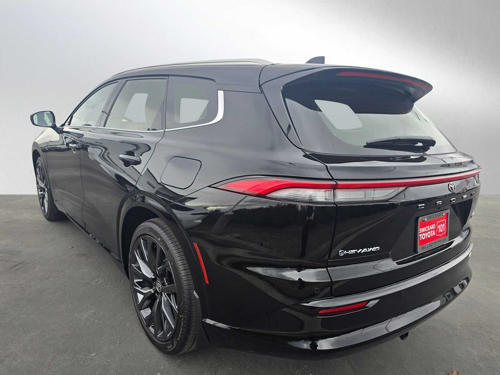 2025 Toyota Toyota Crown Signia Limited