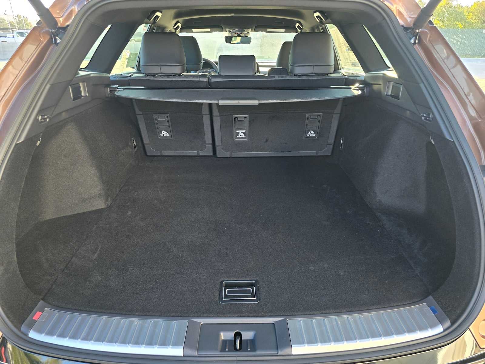 2025 Toyota Toyota Crown Signia XLE